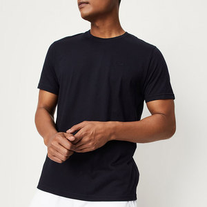 เสื้อยืดคอกลมแขนสั้นผู้ชาย ทรงปกติ สไตล์ลำลอง สีพื้น ผ้าถัก 100% ผ้าฝ้ายเจอร์ซีย์ - Product Image 4