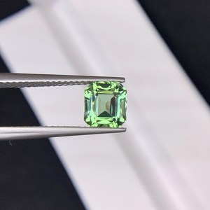 Pierre précieuse naturelle de tourmaline verte, pierre brute facettée pour la fabrication de bijoux, cristal de tourmaline - Product Image 2