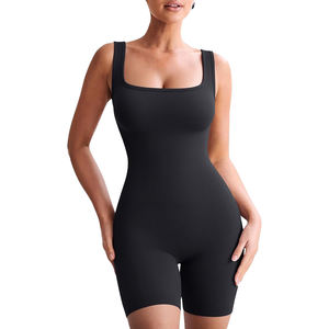 จั๊มสูทโยคะคอปกสำหรับผู้หญิง ผ้าไนลอนผสมสแปนเด็กซ์ บอดี้สูทแบบชิ้นเดียว แขนยาว ความยาวเต็มตัว ดีไซน์จับจีบด้านหน้า ทรงหลวมใส่สบาย เหมาะสำหรับออกกำลังกายในสตูดิโอ - Product Image 1