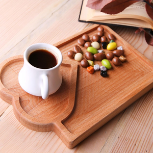 Plateau en bois sur mesure |   Plateau de service en bois massif naturel pour la présentation des aliments, utilisation en restaurant et hôtel - Product Image 1