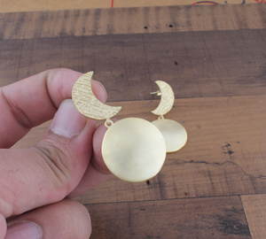 Pendientes de Luna Creciente Chapados en Oro al por Mayor, Joyería Celestial Vintage para Mujer, Proveedor para Boutiques - Product Image 4