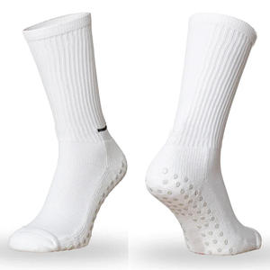 Calcetines deportivos de baloncesto antideslizantes personalizados con logotipo y colores a medida para jóvenes y adultos, de bajo MOQ y gran venta. - Product Image 1