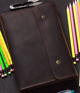 Couverture de carnet en cuir véritable de luxe rustique avec protection et support rechargeable pour journalisation et notes NBC-0070 - Product Image 1