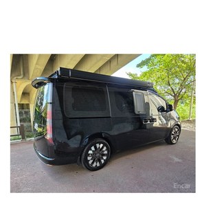 Hyundai Staria Juin 2023 4x4 Campervan avec 18 081 km, Diesel, Boîte Automatique, Sièges en Cuir, Caméra Arrière, Conduite à Gauche - Product Image 2