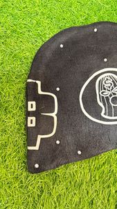 Gorro de Punto Personalizado Estilo Urbano con Logotipo Serigrafiado con Efecto Desgastado por el Sol, Gorro de Punto Transpirable para Exteriores con Pedrería - Product Image 2