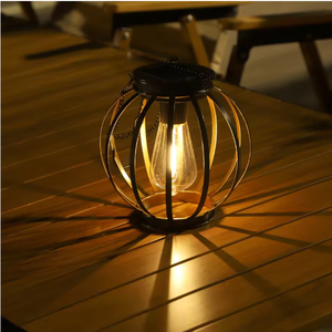 Lámpara Solar Colgante para Exteriores, Impermeable, con Jaula Metálica y Luz LED Cálida con Patrón de Sombra para Decoración de Jardín y Patio - Product Image 1