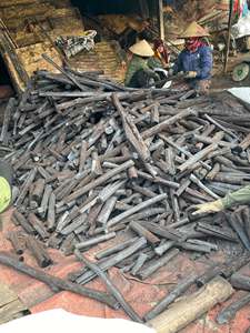 Charbon de bois dur vietnamien de qualité supérieure (charbon de cannelle) – Teneur en carbone fixe 80-90 %, faible humidité, longue durée de combustion pour - Product Image 4