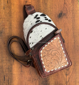 Nuevo pelo mecanizado a mano en cuero genuino Crossbody Sling Bags Western Stylish Women Chest Bags Outdoor Luxury Travel Chest Bags - Product Image 4