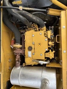 รถขุดตีนตะขาบ315d แมวเครื่องจักรก่อสร้างทางวิศวกรรมมือสอง - Product Image 3