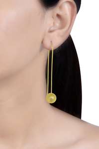 Pendientes de latón de estilo vintage más vendidos, hechos a mano, joyería tradicional india, pendientes de moda bohemia para mujer, disponibles para la venta. - Product Image 4