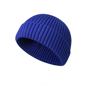Gorro Clásico con Etiqueta Tejida y Logotipo Personalizado, Gorro de Calavera con Puño, Gorro Clásico de Marca Personalizada Premium, Bordado de Alta Calidad - Product Image 5