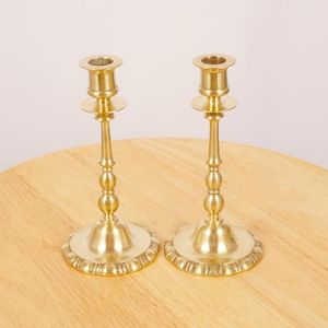 Candelabro de Metal de Primera Calidad, Hecho a Mano, Estilo Antiguo, Decoración Rústica para Mesa del Hogar, Hotel o Restaurante - Product Image 1