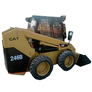 Chargeuse sur pneus CAT 246D d'occasion de haute qualité, 5 tonnes, moteur peu utilisé, équipement de construction d'occasion - Product Image 5