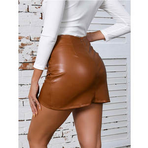 Jupe en similicuir pour femme, taille haute, moulante, mini, asymétrique, froncée, style portefeuille, avec short intégré - Product Image 1