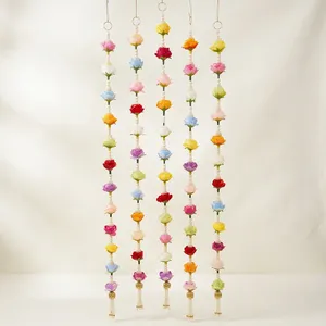 Guirlande murale en fleurs perlées Toran avec pompons en perles pour la décoration de la maison - Product Image 5