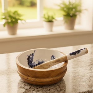 Bol en bois naturel artisanal, biodégradable et écologique pour servir des salades, des fruits, des collations et pour la décoration de la maison - Product Image 2