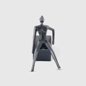 Jaffs Exports JE2177 L 22xW 12xH 22cm Abstract Aluminium <b>Figurative</b> Sculpture Handcrafted Eco-Friendly Modern Minimalist - Product Image 1