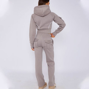 Ensemble de survêtement gris pour femme, coupe courte, à manches longues, avec capuche et fermeture éclair, décontracté, coupe ample, couleur unie, pantalon cargo d'automne avec poches latérales - Product Image 2