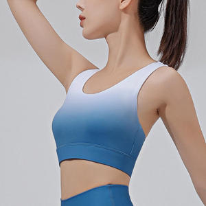 บริการ OEM สไตล์ล่าสุด ผู้ผลิตชั้นนำ ออกแบบตามสั่ง แบรนด์ส่วนตัว เสื้อกีฬาคอวีไร้ตะเข็บด้านหน้า น้ำหนัก 220 กรัม สวมใส่สบายสำหรับกิจกรรมกลางแจ้ง - Product Image 3
