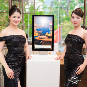 UHF RFID Selfcheckout Kiosk with touchscreen frequency 860 MHz - 960 MHz Made in Vietnam Nextwaves - Product Image 3