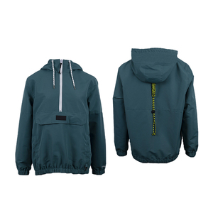 Veste Softshell Premium pour l'extérieur avec fermetures éclair robustes et tissu performant et durable - Product Image 4