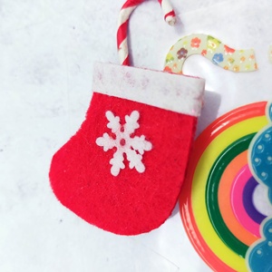 Miniatures de maison de poupée à l'échelle 1:12, chaussettes de Noël en feutre avec cannes en sucre - Product Image 5