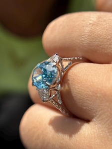 Elegant Design Blue <b>Stone</b> Oval Cut Lab Created Diamond <b>Ring</b> for Wedding & Engagement Diamond <b>Ring</b> with IGI Certified for Sale - Product Image 3