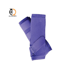 Bottes de protection pour chevaux, bottes médicales, équipement de protection équine - Product Image 1