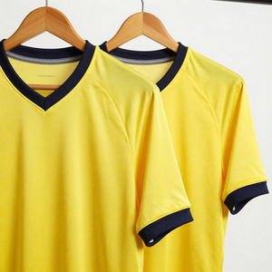 Camiseta de Entrenamiento de Fútbol para Hombre 2025, OEM, Manga Corta, Transpirable, Tela de Spandex/Poliéster, Logotipo Personalizado en la Parte Delantera - Product Image 6