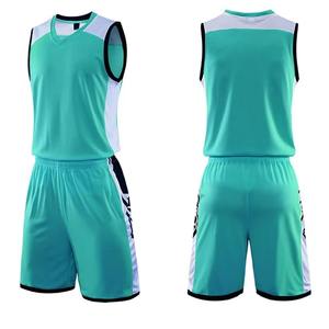 Ensemble Maillot et Short de Basketball Personnalisé en Gros avec Impression par Sublimation Vibrante, Respirant et Séchage Rapide, Tenue de Sport pour Entraînement d'Équipe - Product Image 1