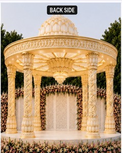 Opulento Mandap de Loto con Cúpula para Bodas al Aire Libre, Mandap de Madera Tallada en Oro de Lujo con Decoración Floral para Decoración de Bodas - Product Image 3