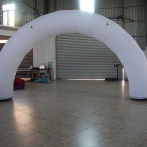 Arche gonflable imperméable blanche de plus de 12 pieds de haut pour les événements publicitaires - Product Image 1