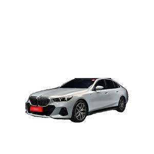 BMW Serie 5 520i M Sport, Modelo de Junio de 2023, con 16,326 km, Caja de Cambios Automática, Asientos de Cuero, Cámara Trasera - Product Image 1