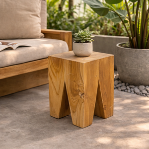 Tabouret trépied en racine de teck moderne artisanal de luxe ARTERRA pour hôtels et appartements - Product Image 3