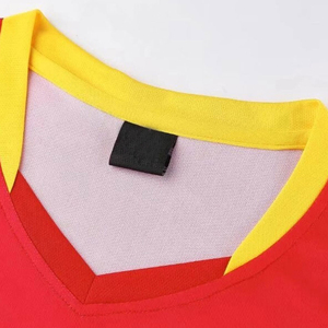 Uniforme de Fútbol de Nuevo Diseño, Cómodo, de Secado Rápido, con Logotipo Personalizado, con Envío y Entrega - Product Image 2