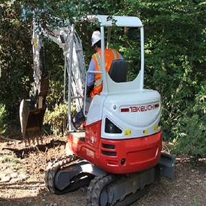 Excavatrice sur chenilles Takeuchi TB235-2 efficace, équipée d'un moteur Kohler, d'une cabine PLC et de chenilles en caoutchouc - Product Image 2