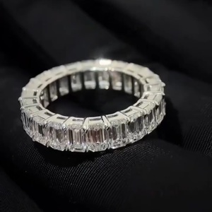 Anillo Elegante de Oro Rosa de 14K con Diamante Cultivado en Laboratorio de Corte Esmeralda de 1.0 CT, Certificado por IGI, para Boda, Compromiso y Ocasiones Especiales - Product Image 2