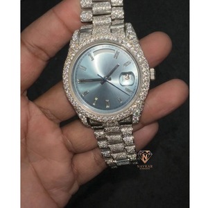 Reloj de Plata de Ley VVS con Incrustaciones de Diamantes Moissanite, Joyería Hip Hop para Hombre y Mujer, Disponible para la Venta - Product Image 4