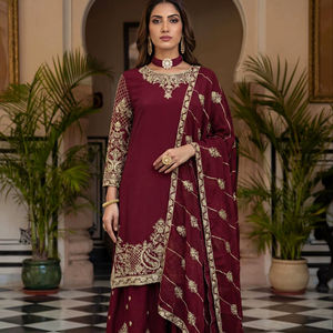 Elegante Conjunto de Kurta de Seda Chinon para Fiestas Indias con Dupatta de Bordado Intenso - Product Image 2