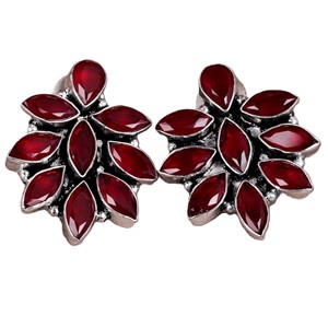 Pendientes de botón con diseño floral étnico tribal bohemio para mujer, con múltiples piedras, de latón bañado en plata antigua, con engaste de bisel de ónix, Royal Blossom - Product Image 2
