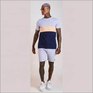 Conjunto Deportivo para Hombre, Estilo Urbano, Cuello Redondo, Manga Corta, Casual, Ligero, Transpirable, Corte Regular - Product Image 1