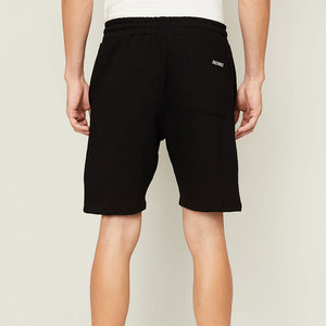 Shorts Bermuda en Coton Noir Tricoté pour Homme avec Imprimé Cartoon, Taille à Cordon, Style Décontracté, Poches, Design Respirant - Product Image 3
