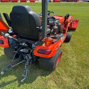 รถแทรกเตอร์ขนาดเล็ก Kubota LX2620 ขับเคลื่อน 4 ล้อ ระบบ HST กำลังเครื่องยนต์ดีเซล 23.3 แรงม้า พร้อมระบบส่งกำลังไฮโดรสแตติก 3 ระดับ - Product Image 1