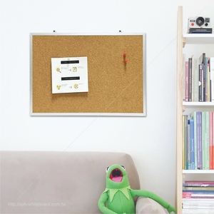 Tablero de Corcho Magnético con Marco Delgado de Aluminio para Notas, Fotos y Memos - Product Image 6