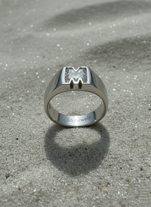 Anillo con Letra Flotante y Diamante Cultivado en Laboratorio, Anillo Inicial de Oro Sólido de 14K, Anillo con Alfabeto Personalizado, Joyería Minimalista para Boda - Product Image 3