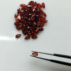 Joyería de granate rojo natural, corte de pera de 5x3 mm, piedra preciosa suelta de la mejor calidad para la fabricación de joyas - Product Image 3