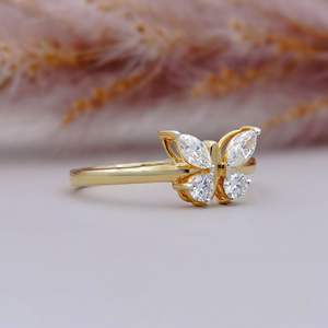 Anillo de Diamantes de Lujo con Forma de Mariposa – Corte Marquesa y Redondo, Joyería de Diamantes Elegante de Diseño para Mujer - Product Image 3