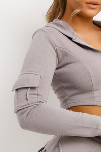 Conjunto de chándal gris de 2 piezas al por mayor: Sudadera corta con capucha y pantalones cargo de estilo urbano casual, manga larga, color liso, con cremallera frontal - Product Image 5