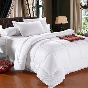 Juego de Edredón a Rayas Azul Claro con Fundas de Almohada, Ropa de Cama Moderna y Sencilla para el Hogar - Product Image 3