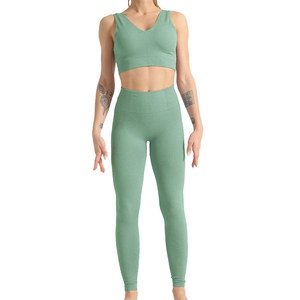 Solid Color Seamless Yoga Set Oem Customized Logo Plus Size 100% Cotton Eco-Friendly Quick Dry Low MOQ Women Yoga Wears Set - Product Image 2